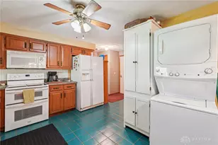 203 N Bickett Rd, Xenia Twp, OH 45385 - Photo 14