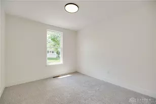 4249 Pleasant View Ave, Dayton, OH 45420 - Photo 24