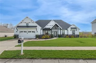 103 Mound Builder Pl, Carlisle, OH 45005 - Photo 2