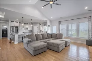 103 Mound Builder Pl, Carlisle, OH 45005 - Photo 8