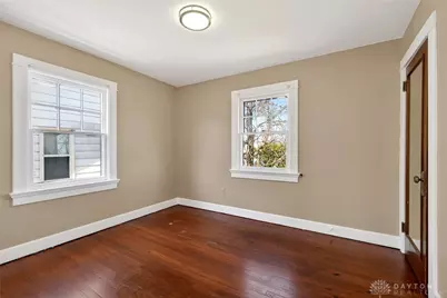 125 E Siebenthaler Avenue, Dayton, OH 45405 - Photo 26