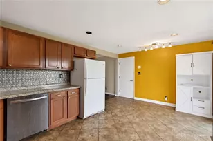 8243 Philadelphia Dr, Fairborn, OH 45324 - Photo 16