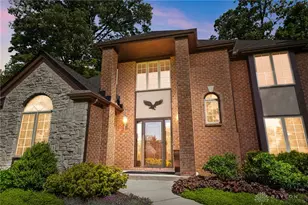 2350 Lostwood Ct, Beavercreek Twp, OH 45385 - Photo 2