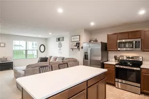 4341 Purple Aster Ct, Dayton, OH 45404 - Photo 6