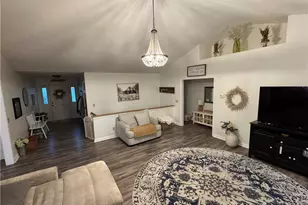 930 Oak Hill Ct, Troy, OH 45373 - Photo 4
