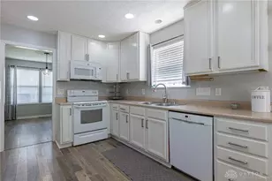 413 Lindell Dr, Germantown, OH 45327 - Photo 8