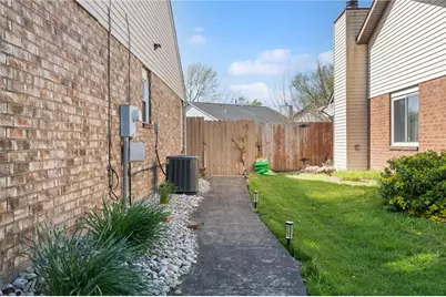 6409 Prairie Creek Court, Huber Heights, OH 45424 - Photo 4