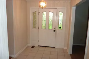665 Dionne Ct, Washington Twp, OH 45459 - Photo 2