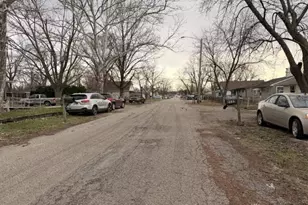 2523 Guernsey Dell Ave, Dayton, OH 45404 - Photo 4