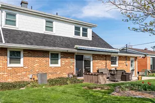 320 N Garber Dr, Tipp City, OH 45371 - Photo 36