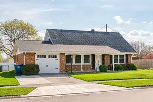 320 N Garber Dr, Tipp City, OH 45371 - Photo 4