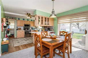 320 N Garber Dr, Tipp City, OH 45371 - Photo 8