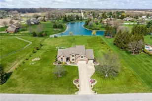 5775 Swan Dr, Clayton, OH 45315 - Photo 2