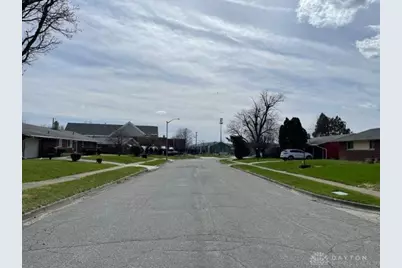 100 Macgregor Drive, Dayton, OH 45426 - Photo 4