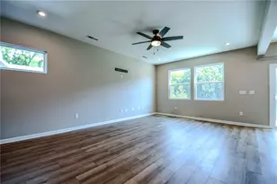 1630 S Golden Clove Bnd, Sugarcreek Twp, OH 45305 - Photo 14