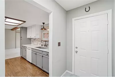 2303 Delvue Drive, Miami Township, OH 45459 - Photo 4