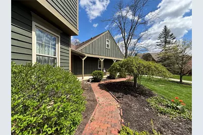 925 Scenic Knoll Knoll, Tipp City, OH 45371 - Photo 2