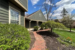 925 Scenic Knoll, Tipp City, OH 45371 - Photo 2