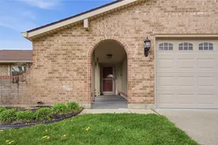 7521 Glenhurst Dr, Vandalia, OH 45414 - Photo 4