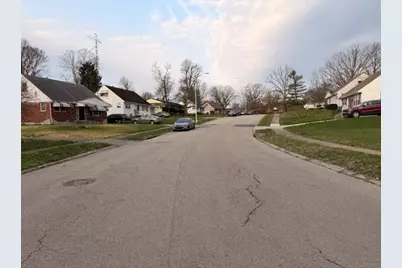 1098 Rydale Road, Dayton, OH 45405 - Photo 4