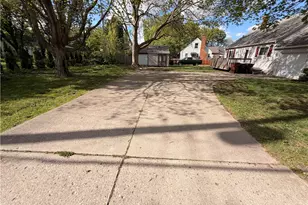 301 Tate Ave, Englewood, OH 45322 - Photo 8