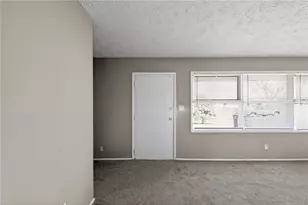 4140 Goldenrod Ct, Trotwood, OH 45416 - Photo 4