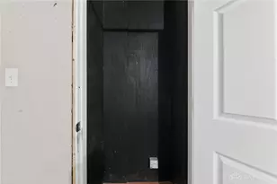 4250 Nevada Ave, Trotwood, OH 45416 - Photo 18