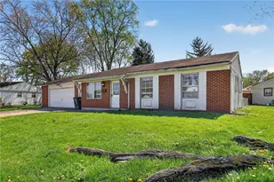 1046 Primrose Dr, West Carrollton, OH 45449 - Photo 2