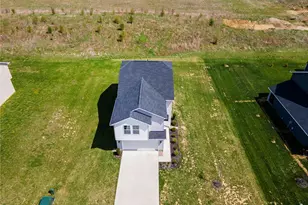 778 Oakdale Dr, Jamestown Vlg, OH 45335 - Photo 2