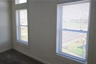 121 Valley St, Dayton, OH 45404 - Photo 2