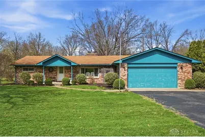 1008 Steven Circle Drive, New Carlisle, OH 45344 - Photo 4