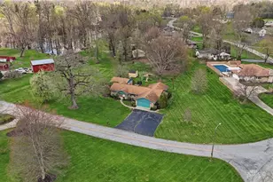 1008 Steven Circle Dr, New Carlisle, OH 45344 - Photo 2