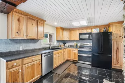 1008 Steven Circle Drive, New Carlisle, OH 45344 - Photo 16