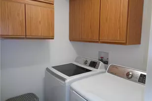 528 Adrian Ct, Brookville, OH 45309 - Photo 10