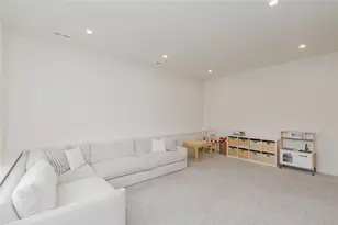 728 Harvest Ln, Washington Twp, OH 45458 - Photo 40