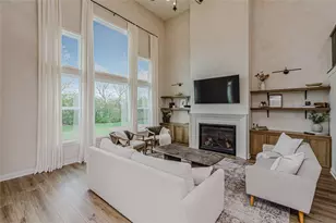 728 Harvest Ln, Washington Twp, OH 45458 - Photo 8