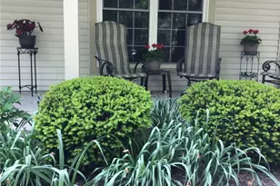 1060 Foxshire Pl, Dayton, OH 45458 - Photo 4