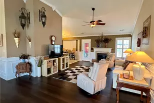 6416 Churchill Downs Pl, Huber Heights, OH 45424 - Photo 10