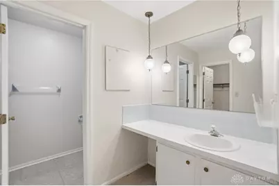 9964 Hummingbird Way, Dayton, OH 45458 - Photo 32