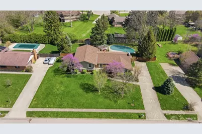 9964 Hummingbird Way, Dayton, OH 45458 - Photo 2