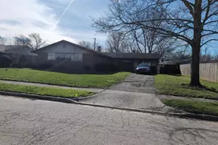 321 E Eppington Dr, Dayton, OH 45426 - Photo 2