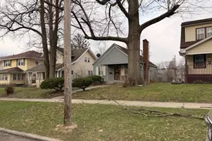 1127 Everett Dr, Dayton, OH 45402 - Photo 2