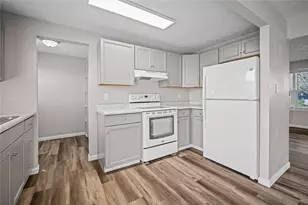 43 Greencliff Dr, Englewood, OH 45322 - Photo 6