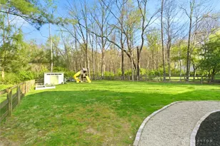 4096 Willow Run Dr, Beavercreek, OH 45430 - Photo 30