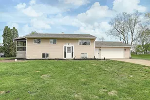 871 Marty Lee Ln, Carlisle, OH 45005 - Photo 1