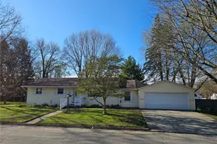 409 E Spring St, Eaton, OH 45320 - Photo 1