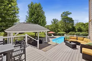 7596 Woodbridge Ct, Clearcreek Twp, OH 45066 - Photo 4