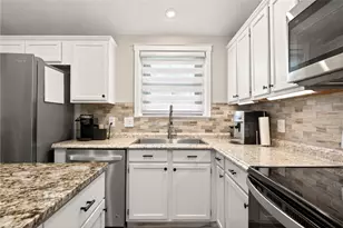 8785 Cobblecreek Dr, Washington Twp, OH 45458 - Photo 16