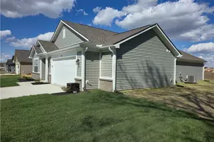 1702 Chevington Chase, Tipp City, OH 45371 - Photo 40