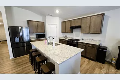 1702 Chevington Chase, Tipp City, OH 45371 - Photo 10